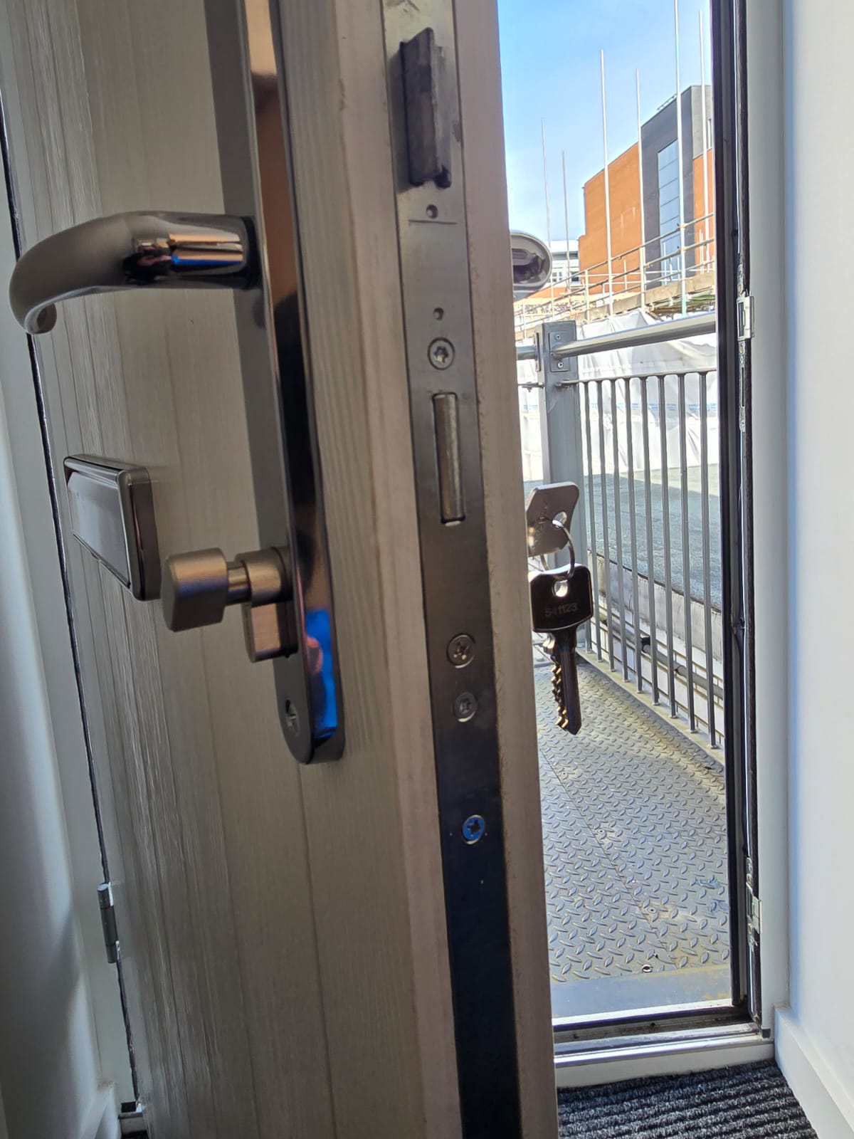 Modern door lock mechanism